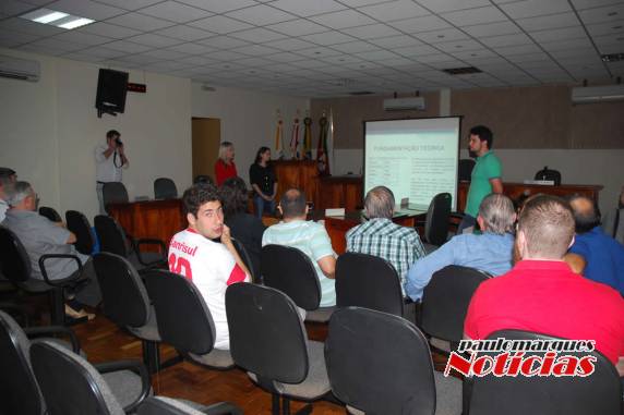 Sessão da Câmara de Vereadores
foi marcada por grande presença de público - foto 5