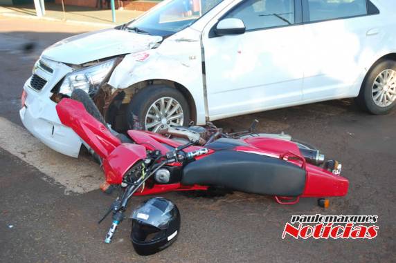 Colisão envolvendo carro e moto deixa motoqueiro ferido em Três de Maio - foto 3