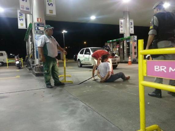 Frentistas 

'prendem' suspeito em posto no RS até a chegada da polícia - foto 2