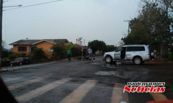 Acidente envolve moto e caminhoneta e deixa piloto ferido em Três de
Maio - foto 4
