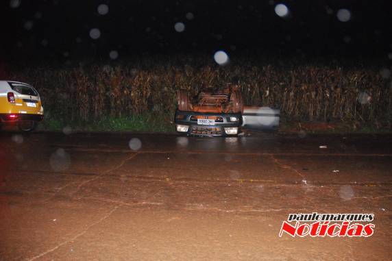 Mais um morto por atropelamento no Km 6 em Três de Maio, condutor foge e outro veículo capota - foto 5