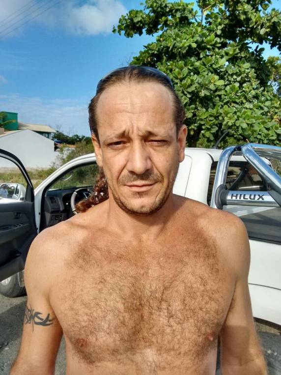 Polícia Militar prende traficante e apreende arma no Mariscal em 

Bombinhas - foto 4