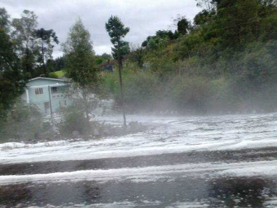 Chuva de granizo atinge cidades no Norte do Rio Grande do Sul - foto 2