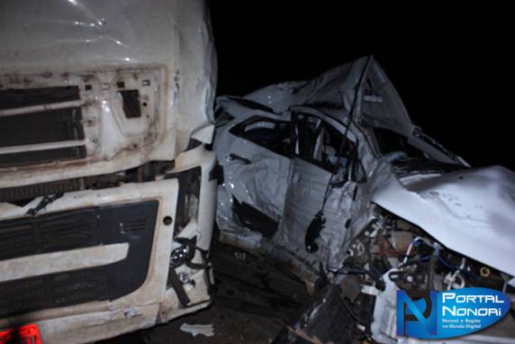 Cinco pessoas morrem em acidente na
ERS 406, em Nonoai - foto 3