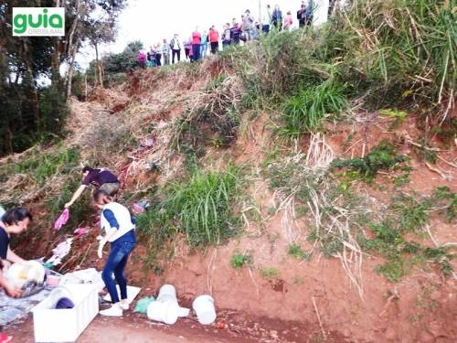 Acidente de trânsito deixou cinco feridos na ERS 207 em Crissiumal - foto 2