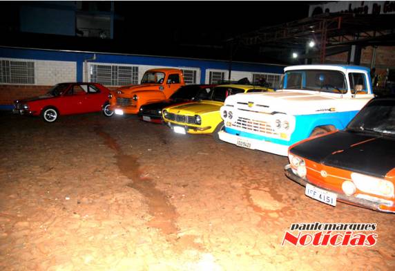 O prazer e a alegria em ter um carro
antigo movimenta a formação de uma associação - foto 2