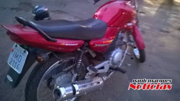 Mulher fica ferida
em acidente entre moto e automóvel no centro de Três de Maio - foto 2