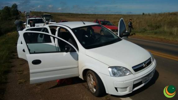 Bandido baleado e adolescentes apreendidos após assalto e confronto com policiais do POE - foto 2