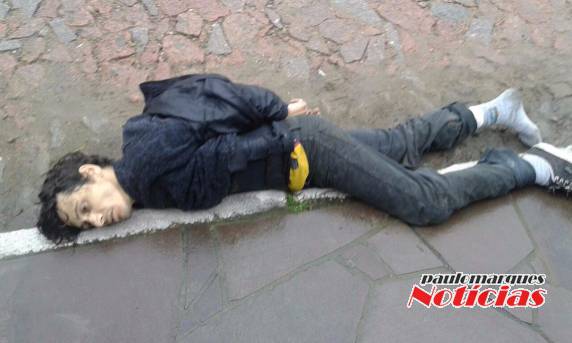 Criminoso morre e policial militar fica ferido em tiroteio em Viamão - foto 6