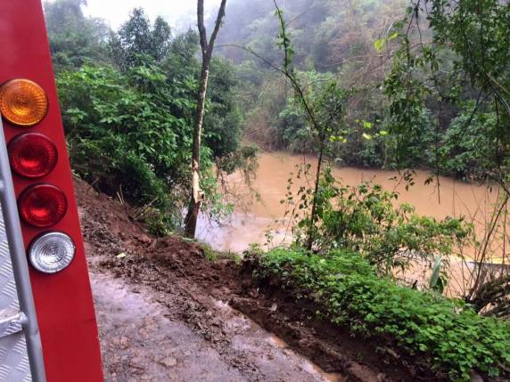 Chuvas facilitam acidentes graves em Santa Catarina - foto 2