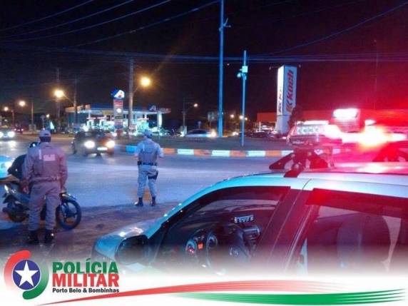 Polícia Militar prende dois com moto furtada em Porto Belo - foto 5