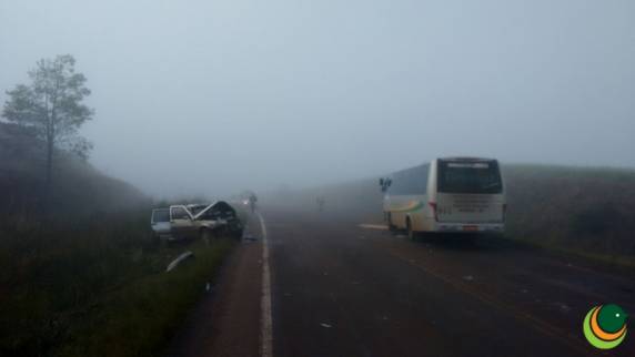 Colisão entre carro e micro-ônibus deixa cinco feridos em Pontão - foto 5