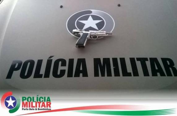 Polícia Militar prende homem
armado após roubo de veículo em Porto Belo - foto 3