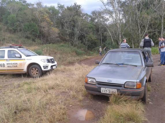 Meliantes roubam carga de cigarros da Souza Cruz e fazem reféns em Tucunduva - foto 4