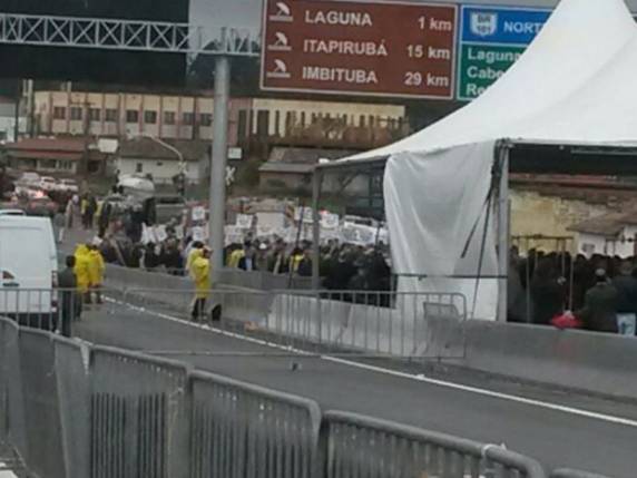 Presidente Dilma inaugura em SC a Ponte de Laguna, na BR-101 - foto 2