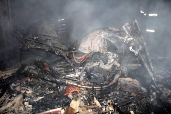 Bombeiros combatem incêndio em Santiago - foto 3