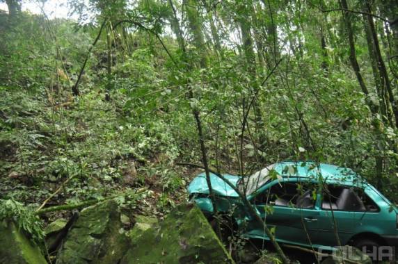 Motorista 

perde o controle e veículo desce ribanceira Frederico Westphalen - foto 5