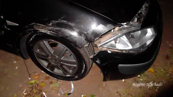 Motorista se envolve em abalroamento na cidade e depois em grave acidente na ERS-404 em 

Sarandi - foto 5