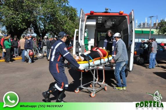 Acidente deixa casal ferido no centro de Tenente
Portela - foto 5