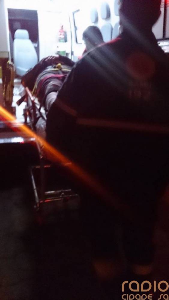 Motociclista fica ferido em acidente na noite deste sábado em Santo Ângelo - foto 3