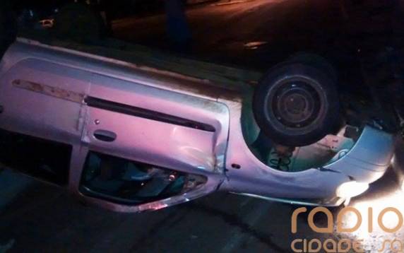 Motorista perde controle e capota veículo em Santo Ângelo - foto 2
