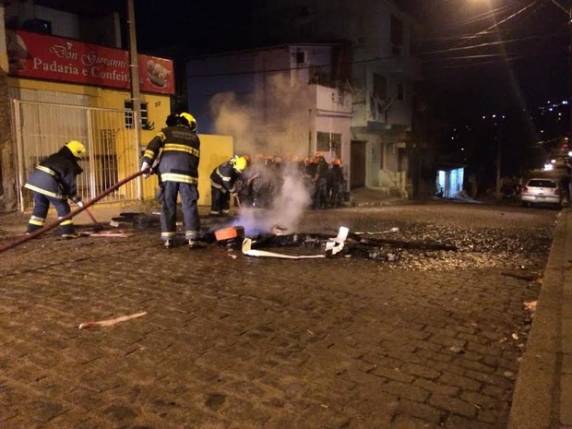 Jovem morre e quatro pessoas ficam feridas em tiroteio em Porto Alegre - foto 5
