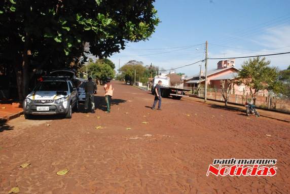 Jovem
fica ferido em colisão entre moto e automóvel em Três de Maio - foto 5