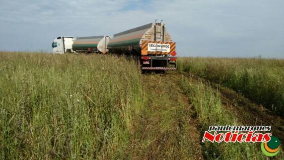 Quatro pessoas morrem em colisão na BR-386 

próximo a Tio Hugo - foto 2