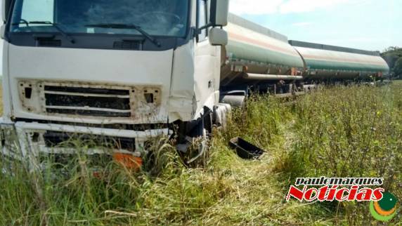 Quatro pessoas morrem em colisão na BR-386 

próximo a Tio Hugo - foto 4