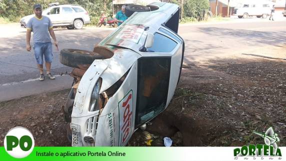 Saveiro tomba na ERS-330 em Tenente Portela - foto 3