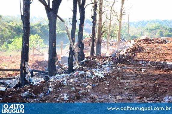Incêndio atinge empresa de reciclagem em Seberi - foto 3