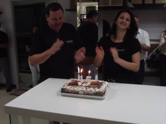 Café com Empresários comemora os 15 anos da
Vidraçaria Multividros - foto 2