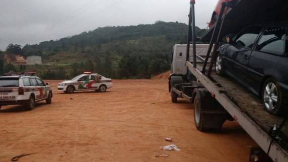 Operação da Polícia Militar apreende 25 veículos neste domingo - foto 4