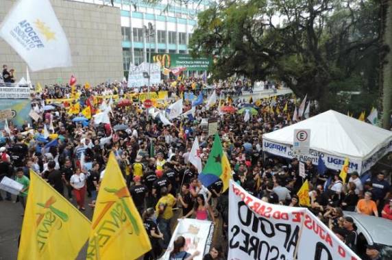 Escolas, policiamento e saúde podem sofrer impacto de 

paralisações