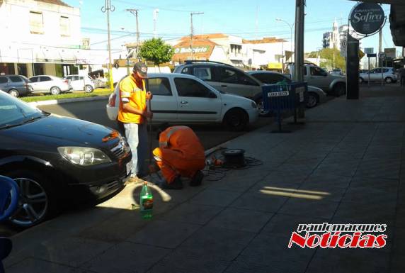 Estão sendo criadas vagas rotativas em frente as farmácias de Três de Maio - foto 3