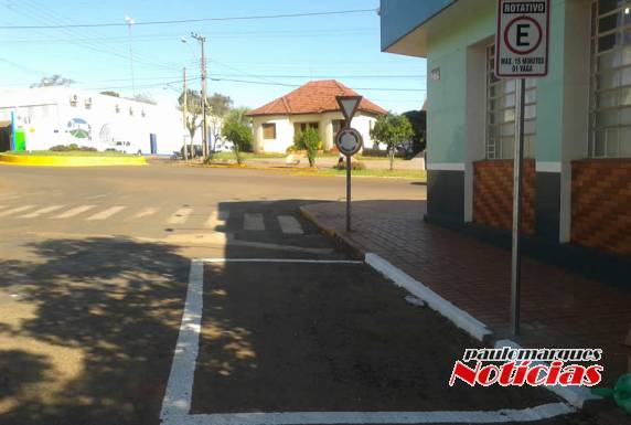 Estão sendo criadas vagas rotativas em frente as farmácias de Três de Maio - foto 2