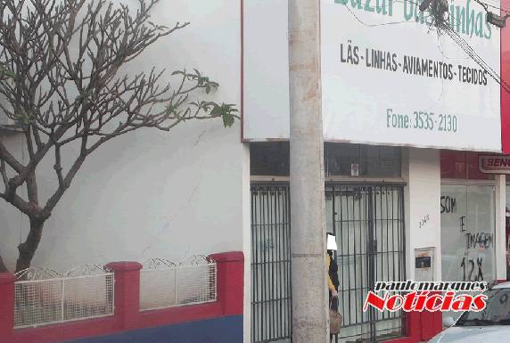 Ladrão assalta loja no centro de Três de Maio - foto 3