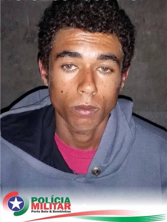 Polícia Militar prende traficante no centro de Porto Belo - foto 2