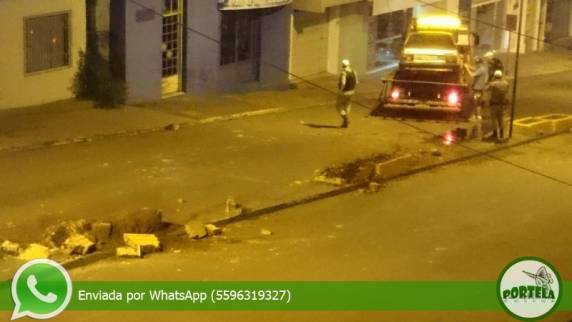 Veículo desgovernado em avenida de Tenente Portela - foto 3
