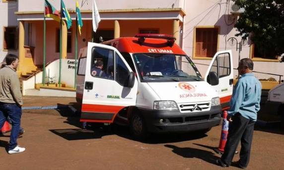 SAMU de Giruá recebe nova ambulância - foto 3