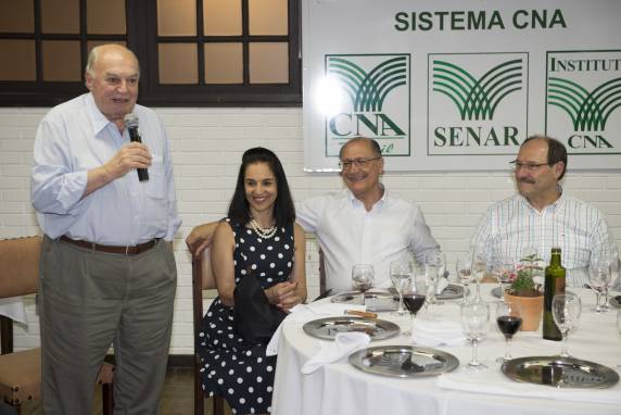 Sistema Farsul recebe visita de Alckmin e Sartori - foto 2