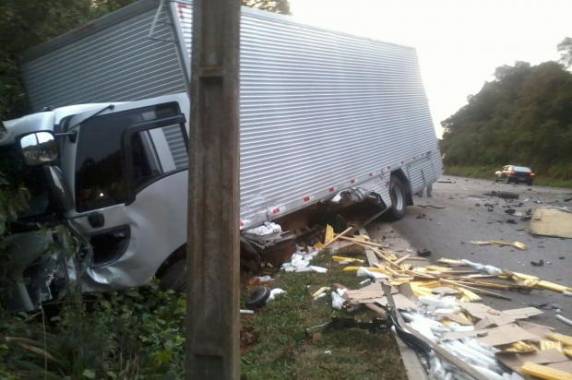 Acidente com carro de Maravilha deixa motorista morto em Fraiburgo - foto 2