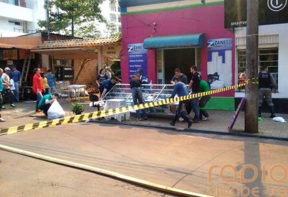 Incêndio destrói prédio do antigo Hotel Comércio, em Santo Ângelo - foto 4