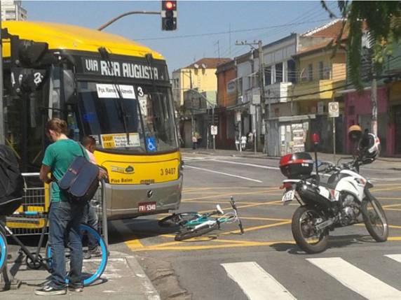 Ciclovias de SP não têm segurança, diz pai de modelo
gaúcha morta - foto 2
