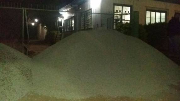 Produtores bloqueiam entrada da Gioveli em São Luiz Gonzaga - foto 2