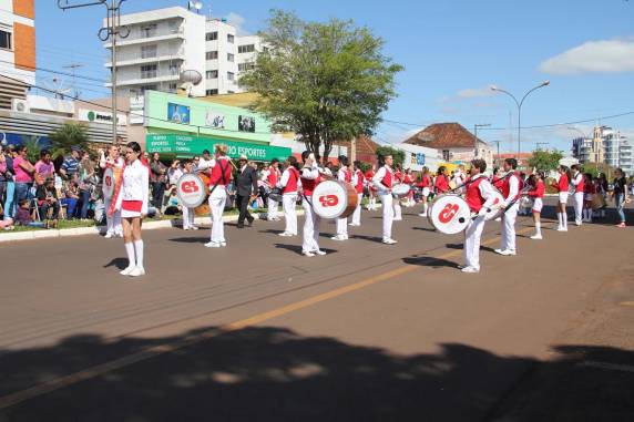 Desfile de bandas reúne mais de 600 pessoas em Três de Maio - foto 5