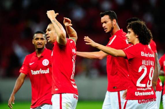 Volante Nilton fez o gol da vitória no Beira-Rio
