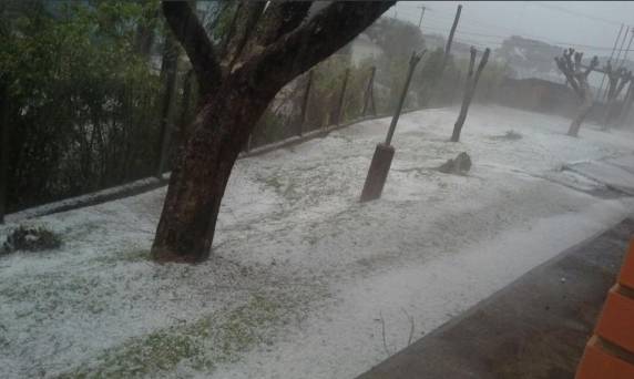 Muito granizo em cidades da Serra Gaúcha - foto 2