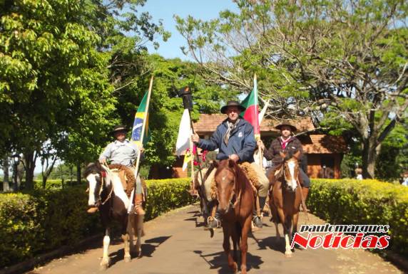 Aberta oficialmente a Semana
Farroupilha em Três de Maio - foto 4