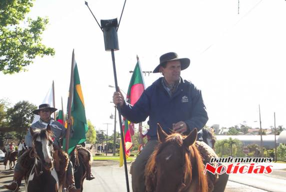 Aberta oficialmente a Semana
Farroupilha em Três de Maio - foto 2